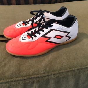 Lotto indoor soccer cleats